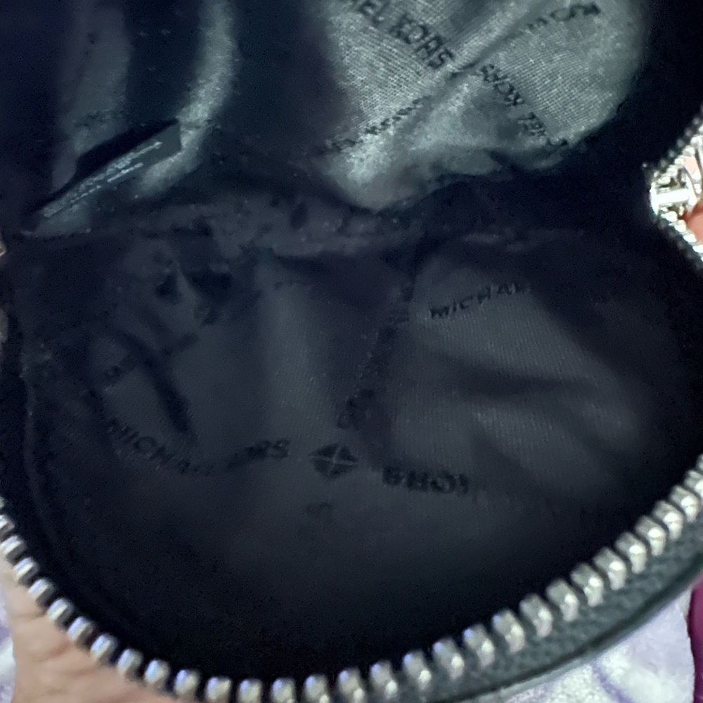 Michael Kors round coin pouch - Picture 5 of 5